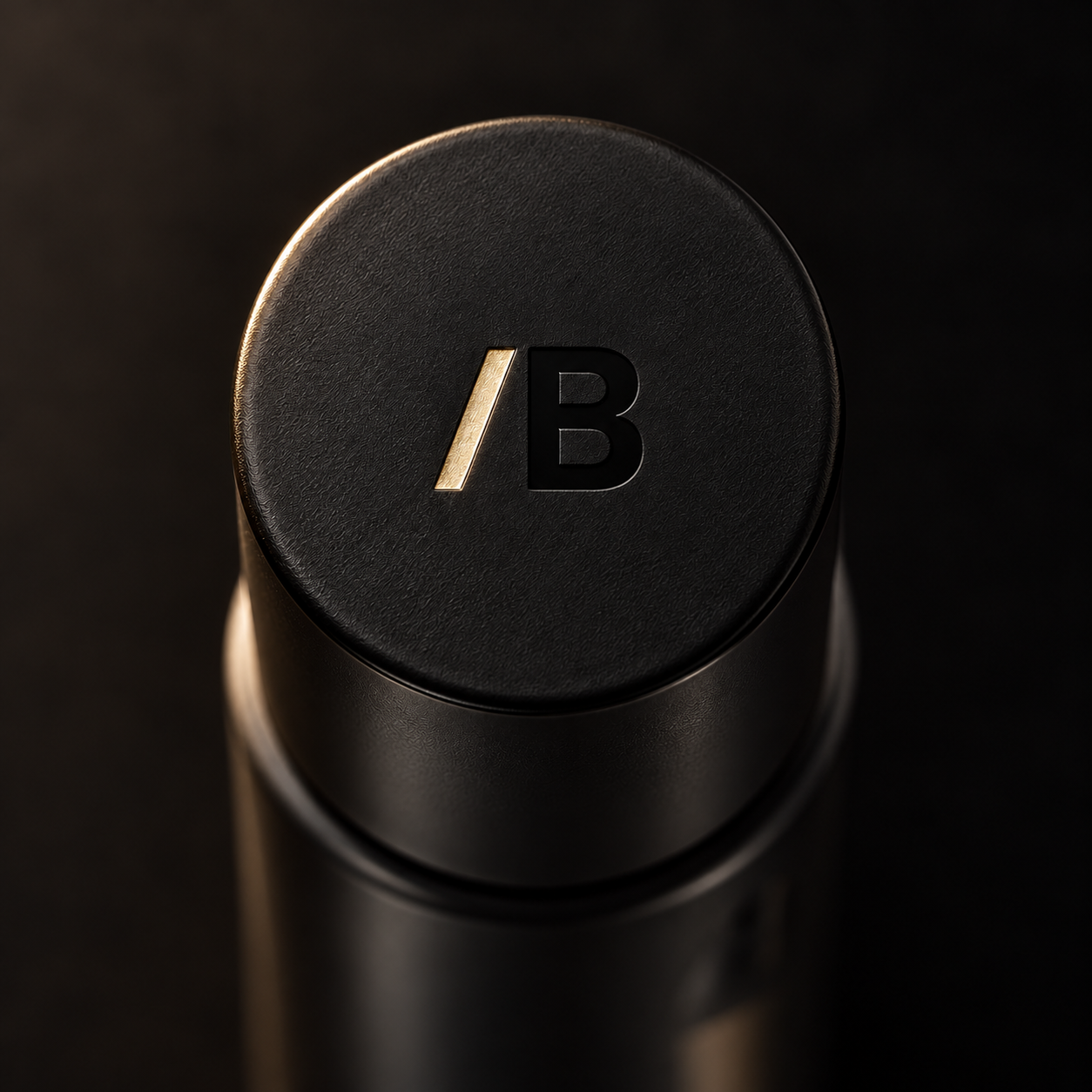 Cap top with debossed B and champagne slash